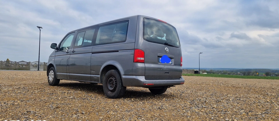 Volkswagen Caravelle cena 79900 przebieg: 211000, rok produkcji 2015 z Pilica małe 56
